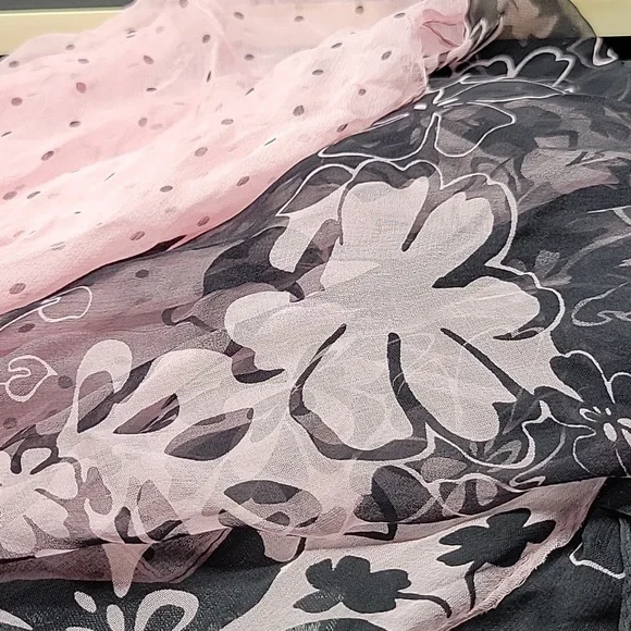 Exquisite Vintage Pink and Black Silk Retro Scarf Headcover - Picture 3 of 5